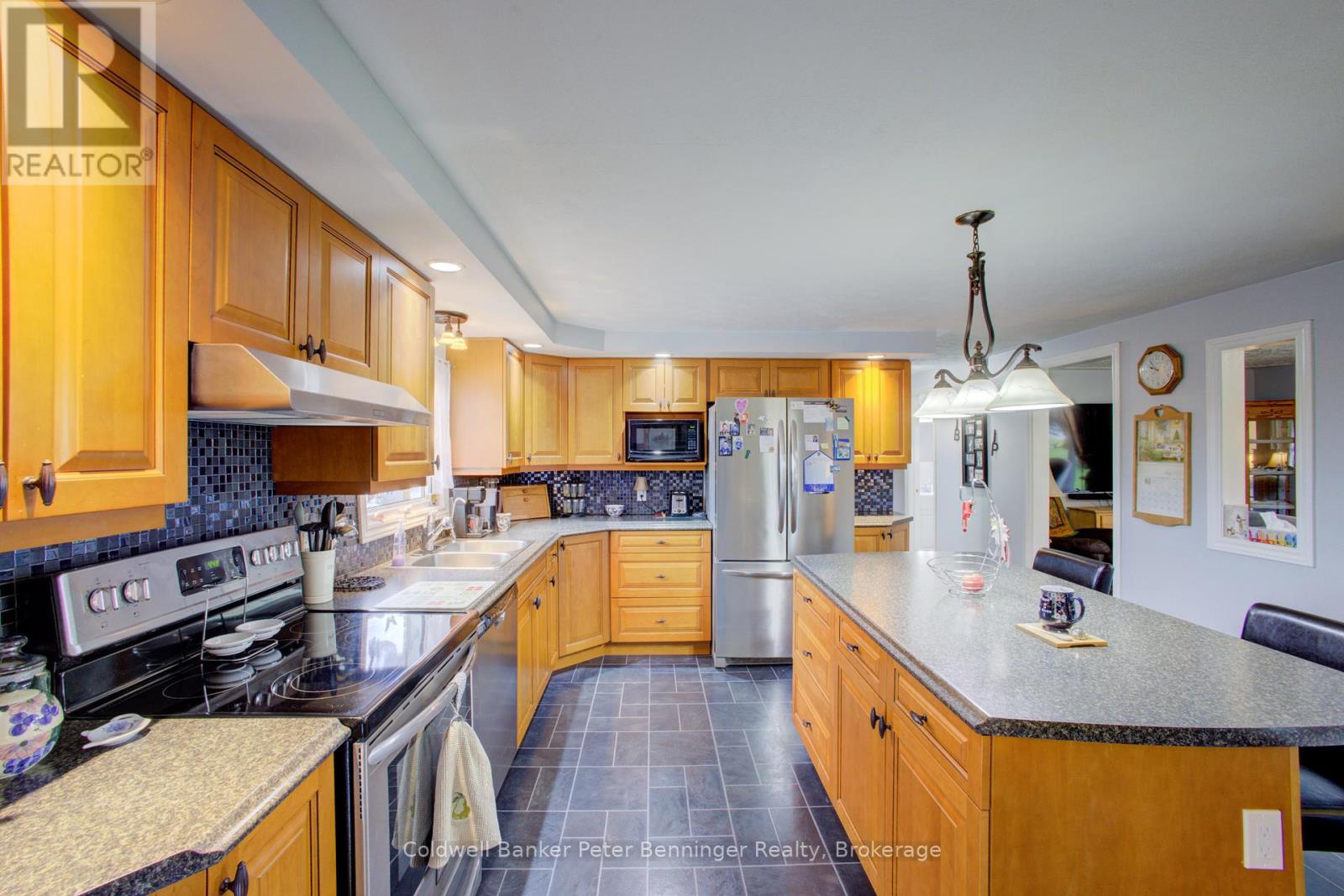 119 Main Street, Kincardine, Ontario  N0G 2T0 - Photo 7 - X12329130