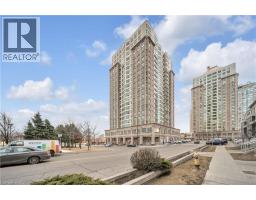 8 LEE CENTRE Drive Unit# PH203 TEWO - Woburn