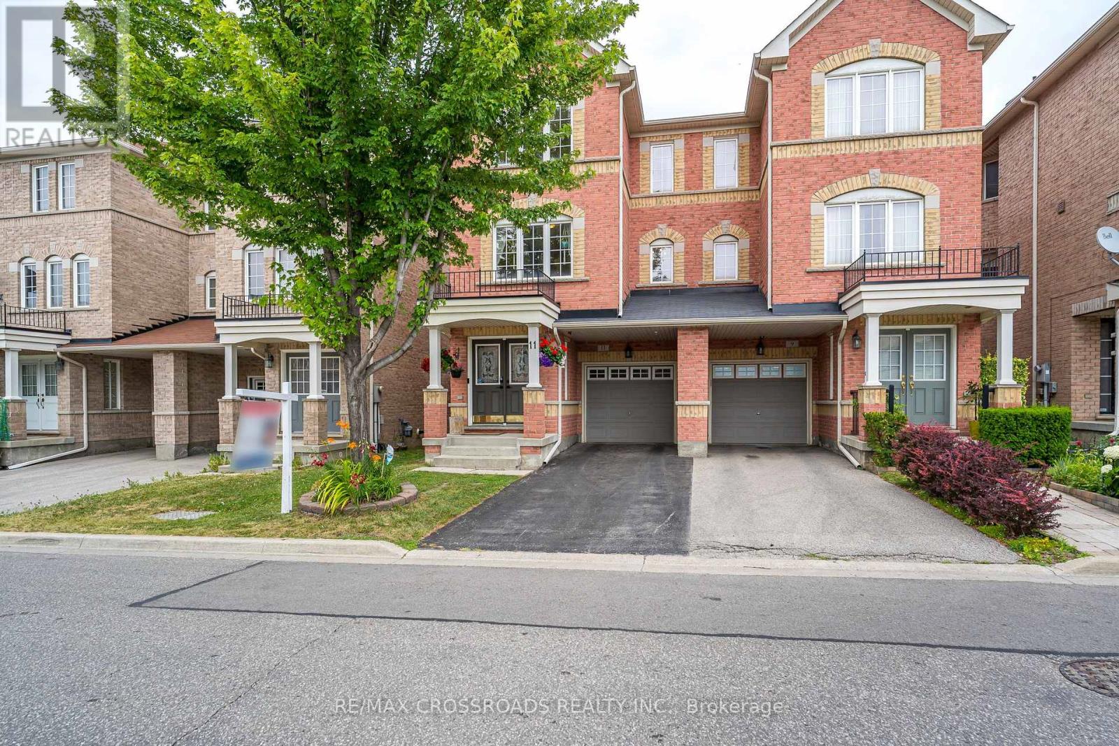 Property at 11 PILKINGTON DRIVE image 1