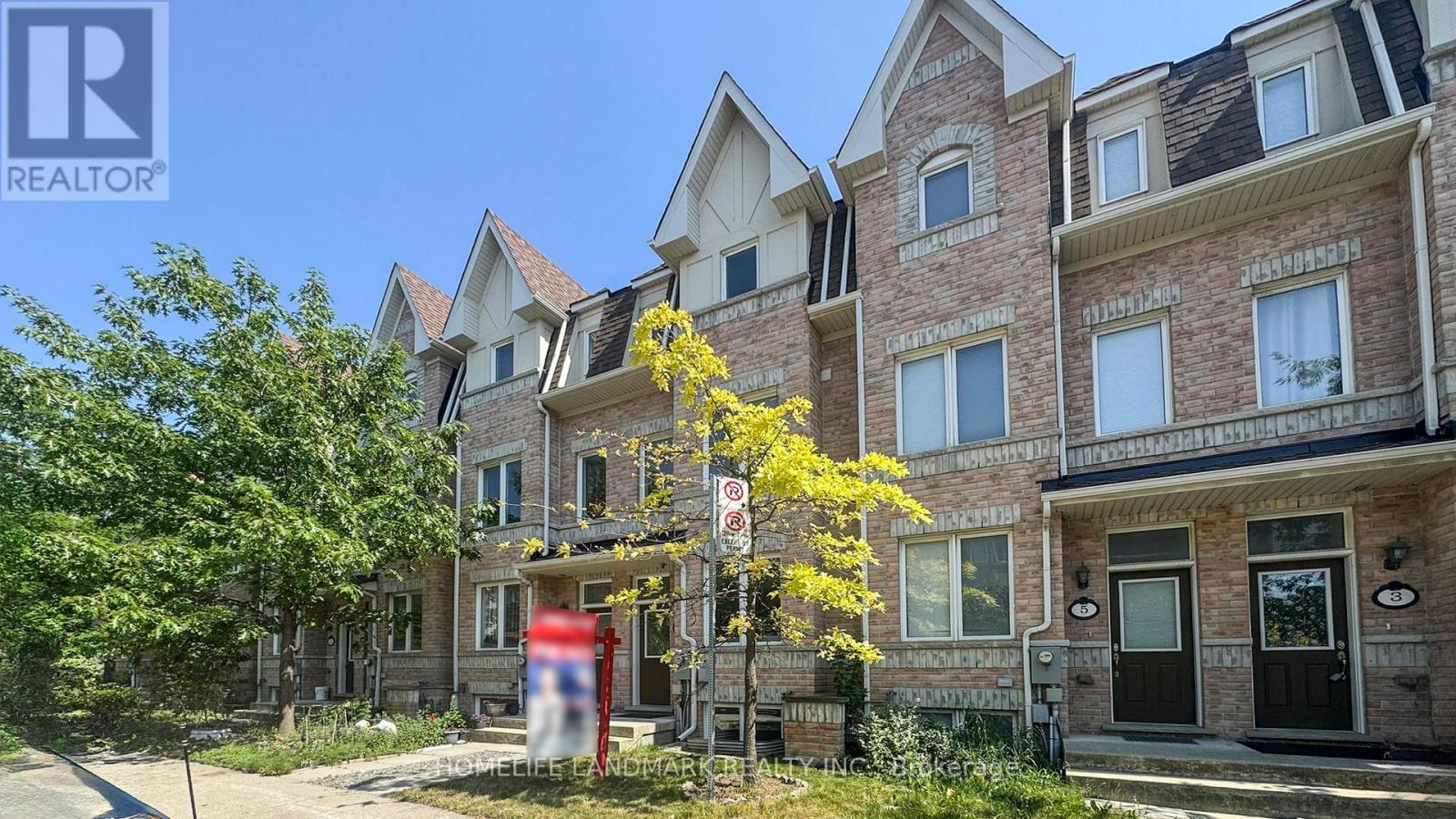 Property at 7 KAWNEER TERRACE image 1