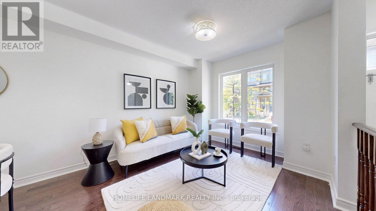 Property at 7 KAWNEER TERRACE image 3
