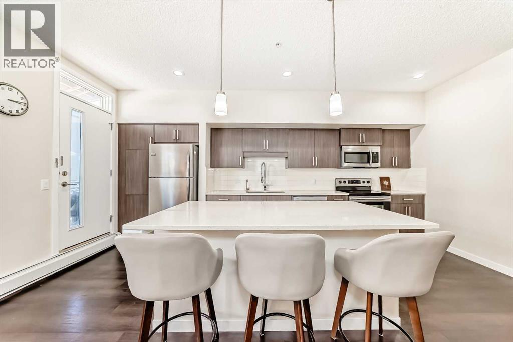 Property at 214, 10 Westpark Link SW image 3