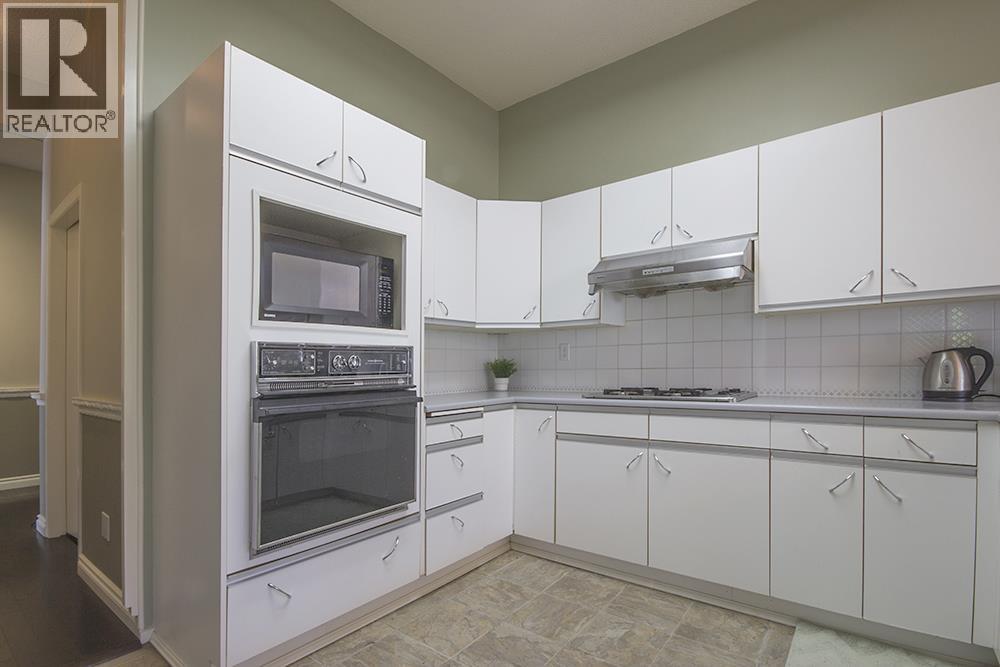 202 7680 Minoru Boulevard, Richmond, British Columbia  V6Y 1Z5 - Photo 11 - R3033072