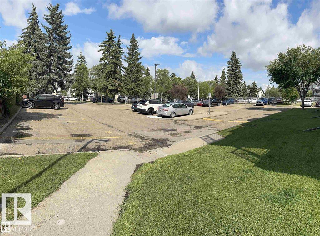 Property at #210 20 Alpine PL image 4