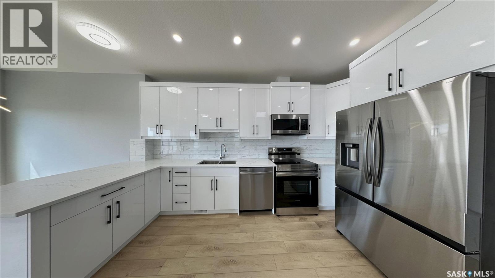 513 Sharma Crescent, Saskatoon, Saskatchewan  S7W 0Y1 - Photo 4 - SK011385