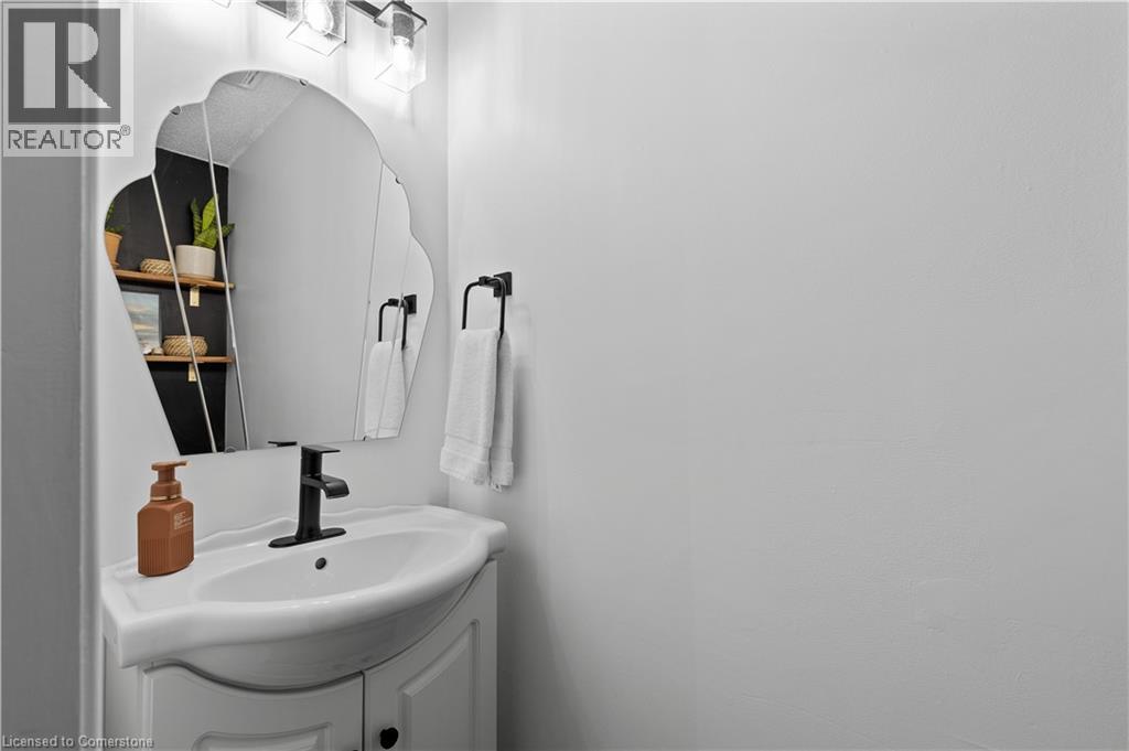 759 York Avenue N, Listowel, Ontario  N4W 2Y4 - Photo 8 - 40749112