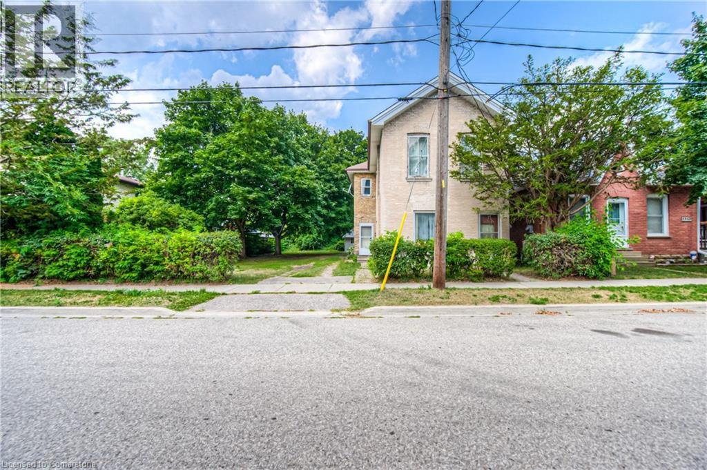 14 Bond Street, Brantford, Ontario  N3R 4G5 - Photo 3 - 40751990