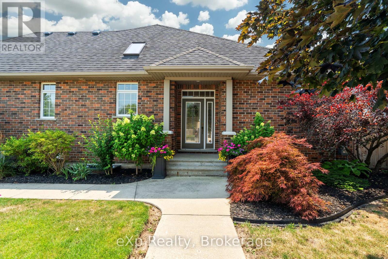 123 Long Drive, Stratford, Ontario  N5A 7Y9 - Photo 5 - X12329259