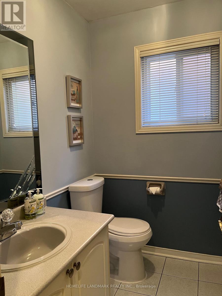 19 Eastern Road, Vaughan, Ontario  L4L 8S2 - Photo 10 - N12329207