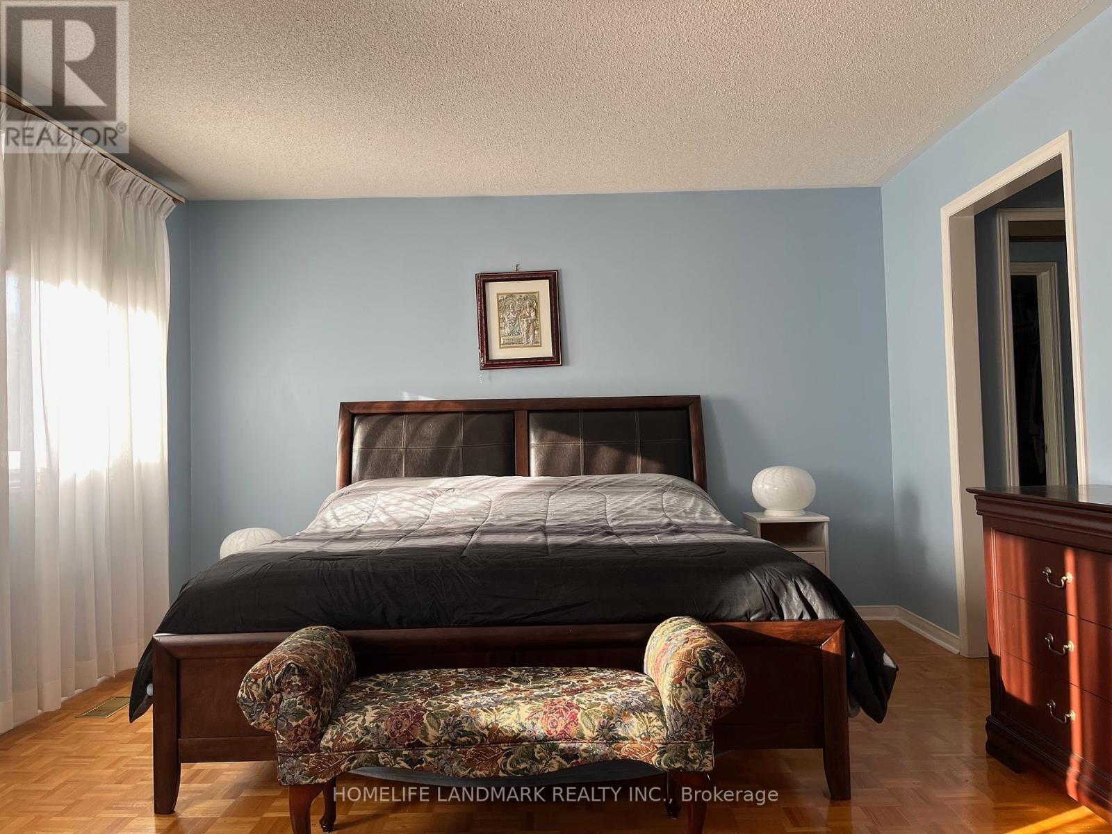 19 Eastern Road, Vaughan, Ontario  L4L 8S2 - Photo 12 - N12329207