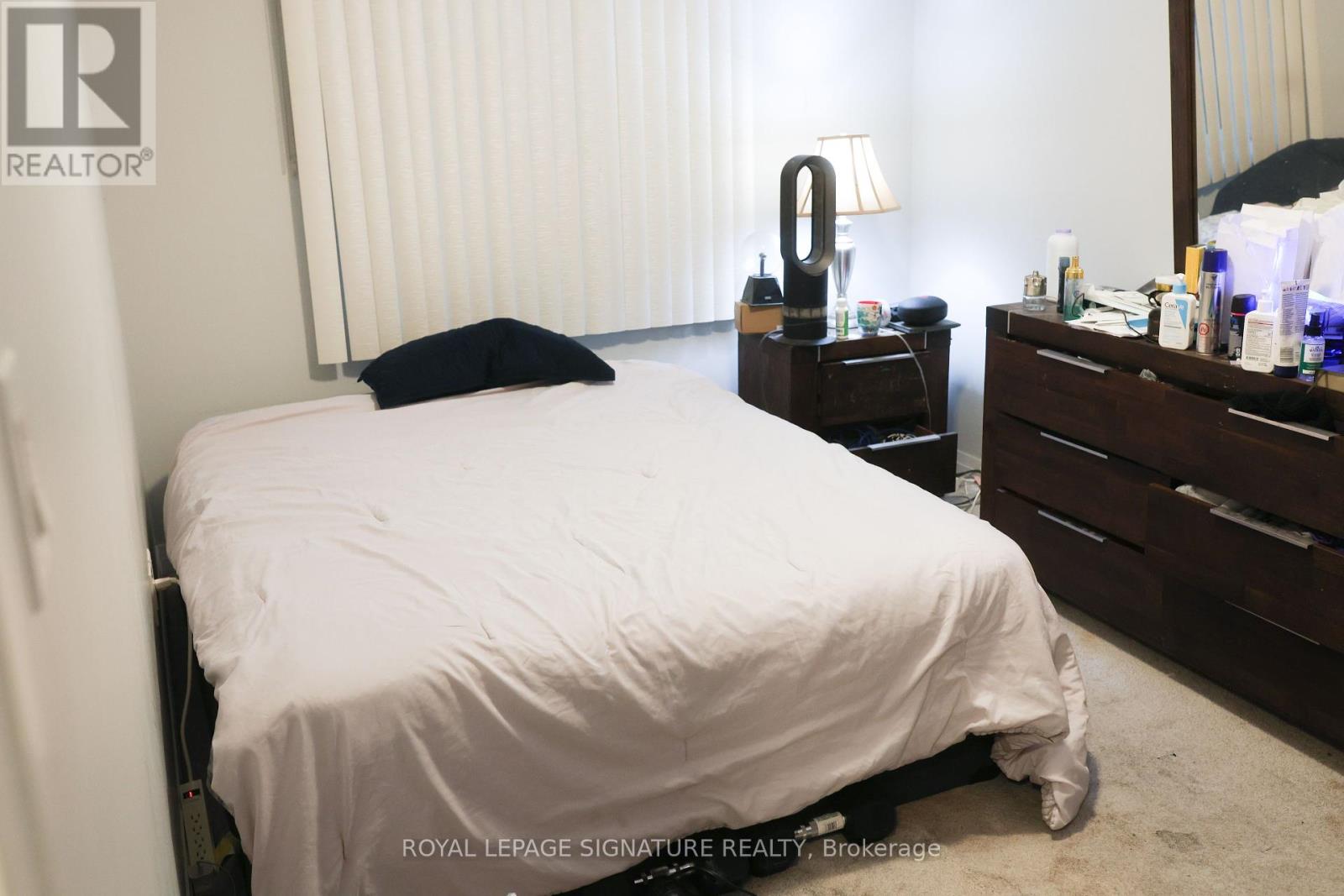 4885 Pettit Avenue, Niagara Falls, Ontario  L2E 0B7 - Photo 10 - X12326197