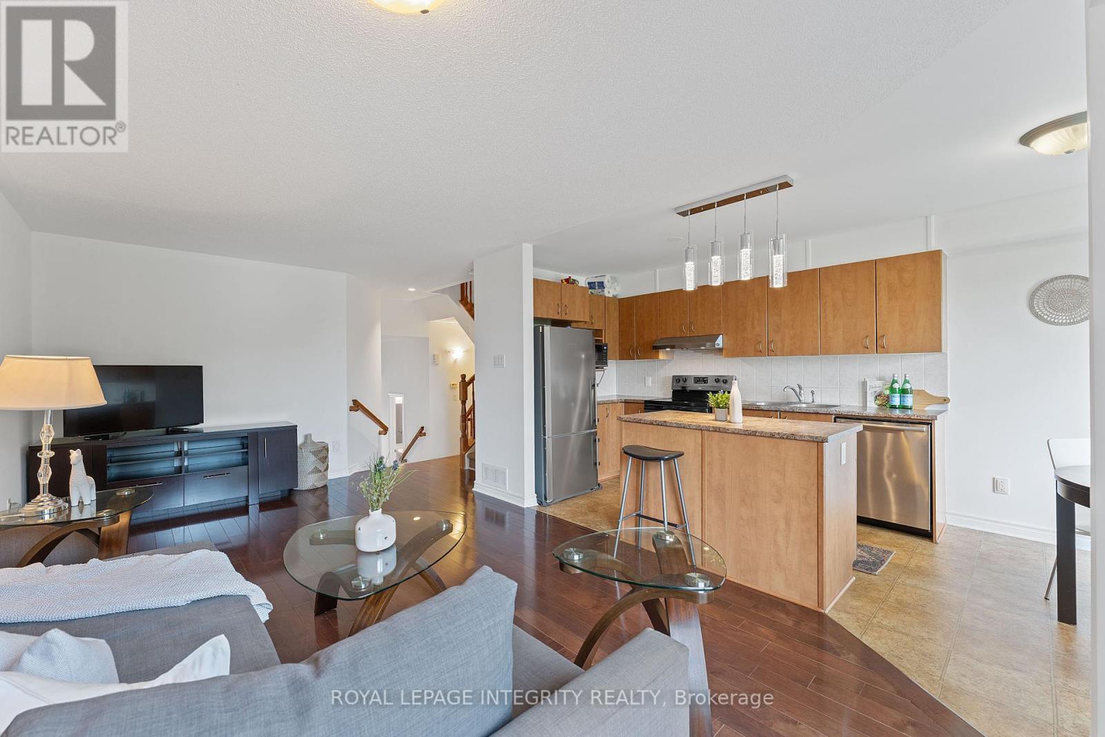 Property at 258 CATAMOUNT COURT image 4