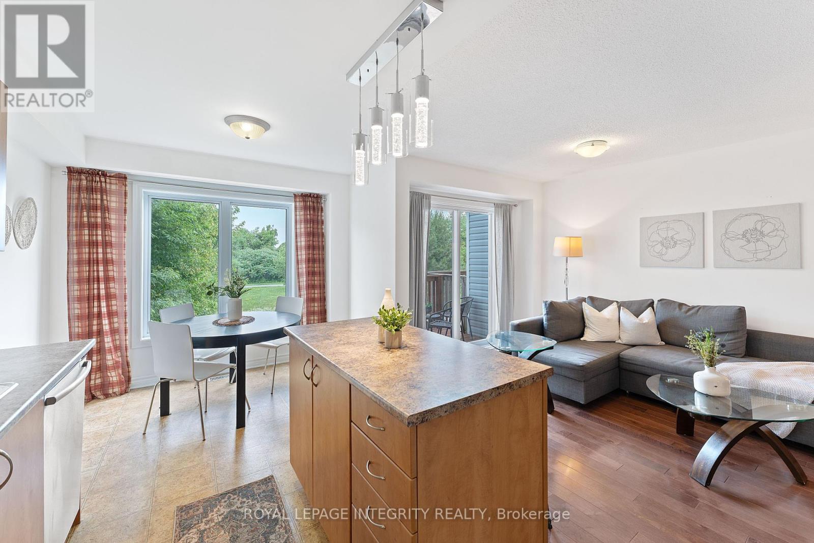 Property at 258 CATAMOUNT COURT image 5