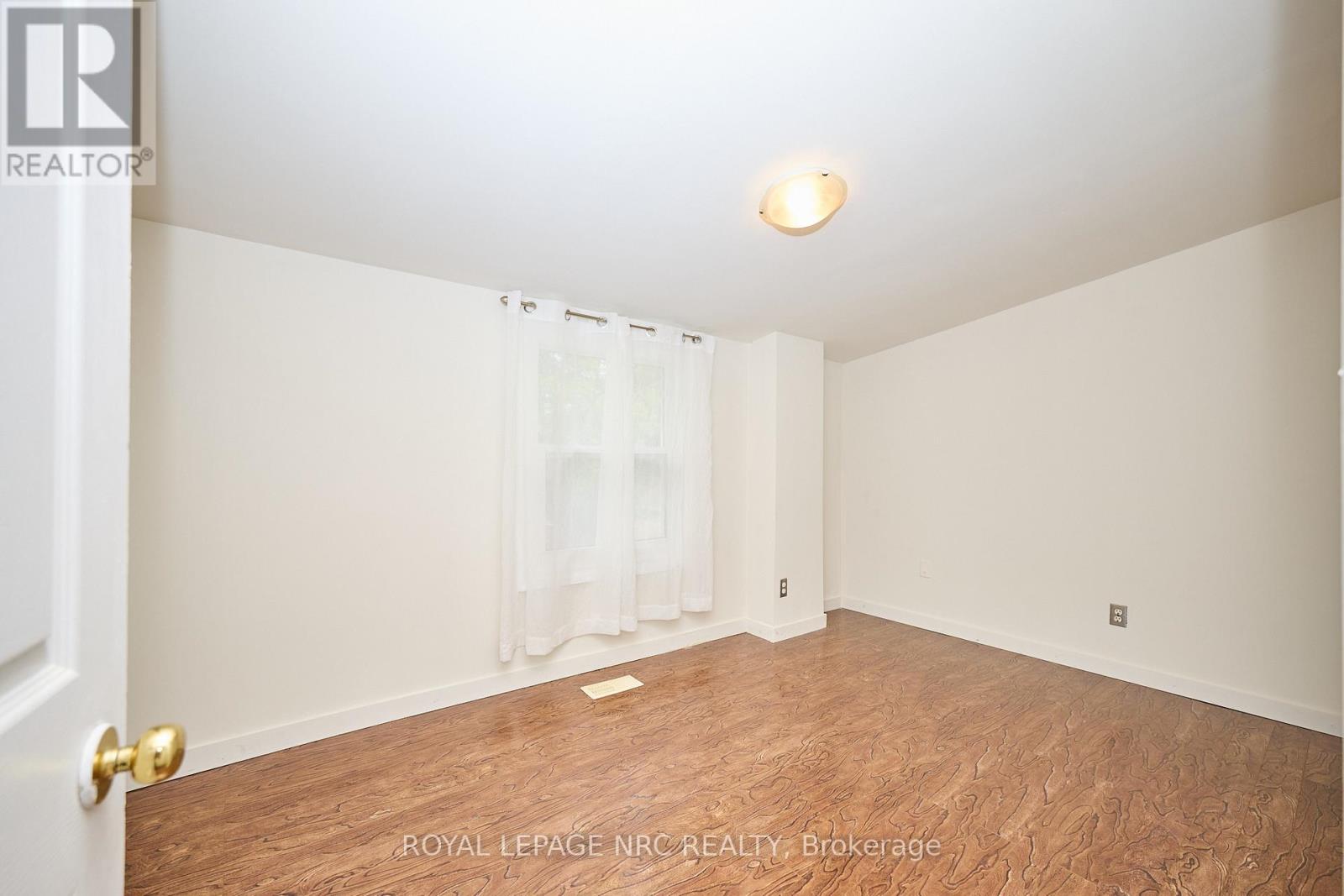 3252 Young Avenue, Fort Erie, Ontario  L0S 1N0 - Photo 22 - X12329282