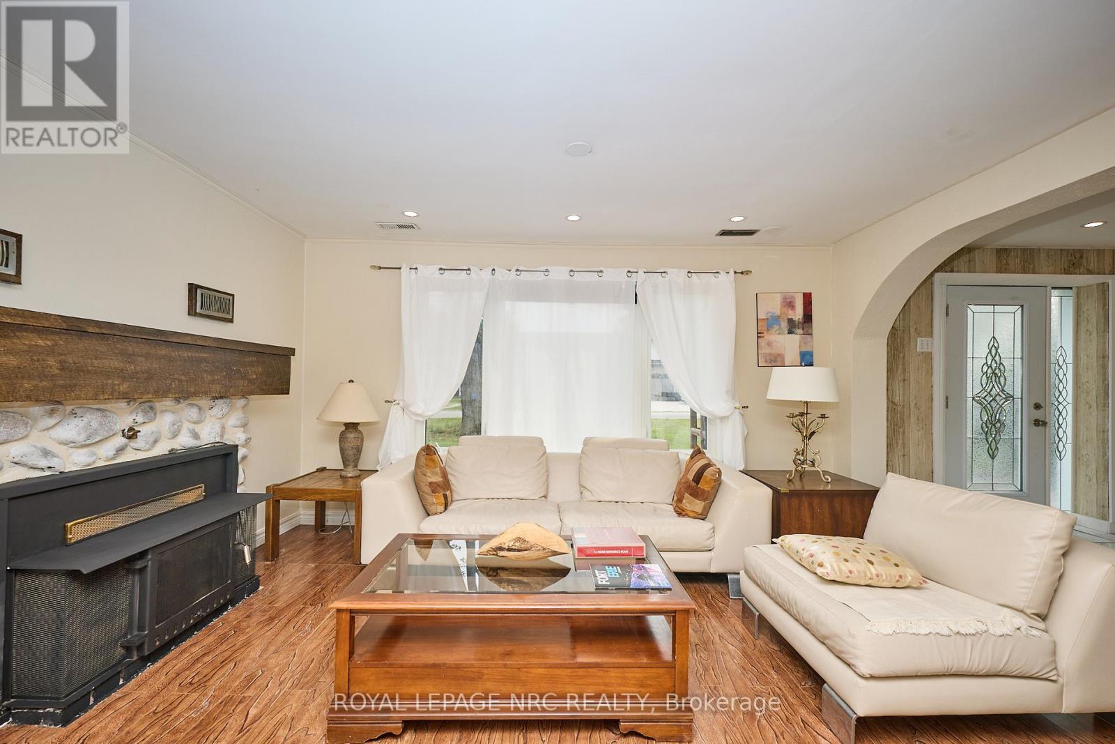 3252 Young Avenue, Fort Erie, Ontario  L0S 1N0 - Photo 6 - X12329282