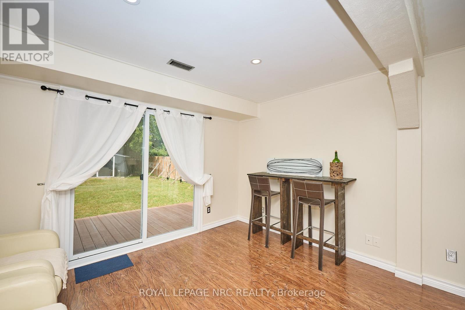 3252 Young Avenue, Fort Erie, Ontario  L0S 1N0 - Photo 7 - X12329282