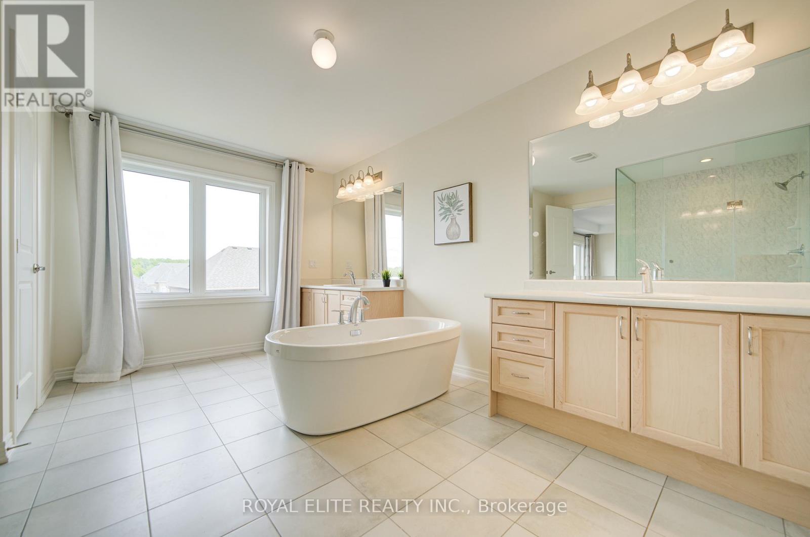 7 Goldeneye Drive, East Gwillimbury, Ontario  L9N 0S6 - Photo 24 - N12329251