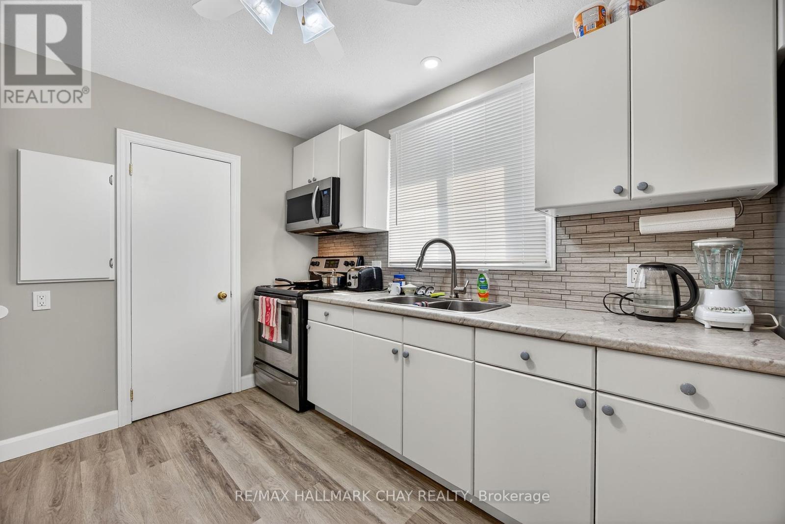 195 Louisa Street, Clearview, Ontario  L0M 1S0 - Photo 25 - S12329257