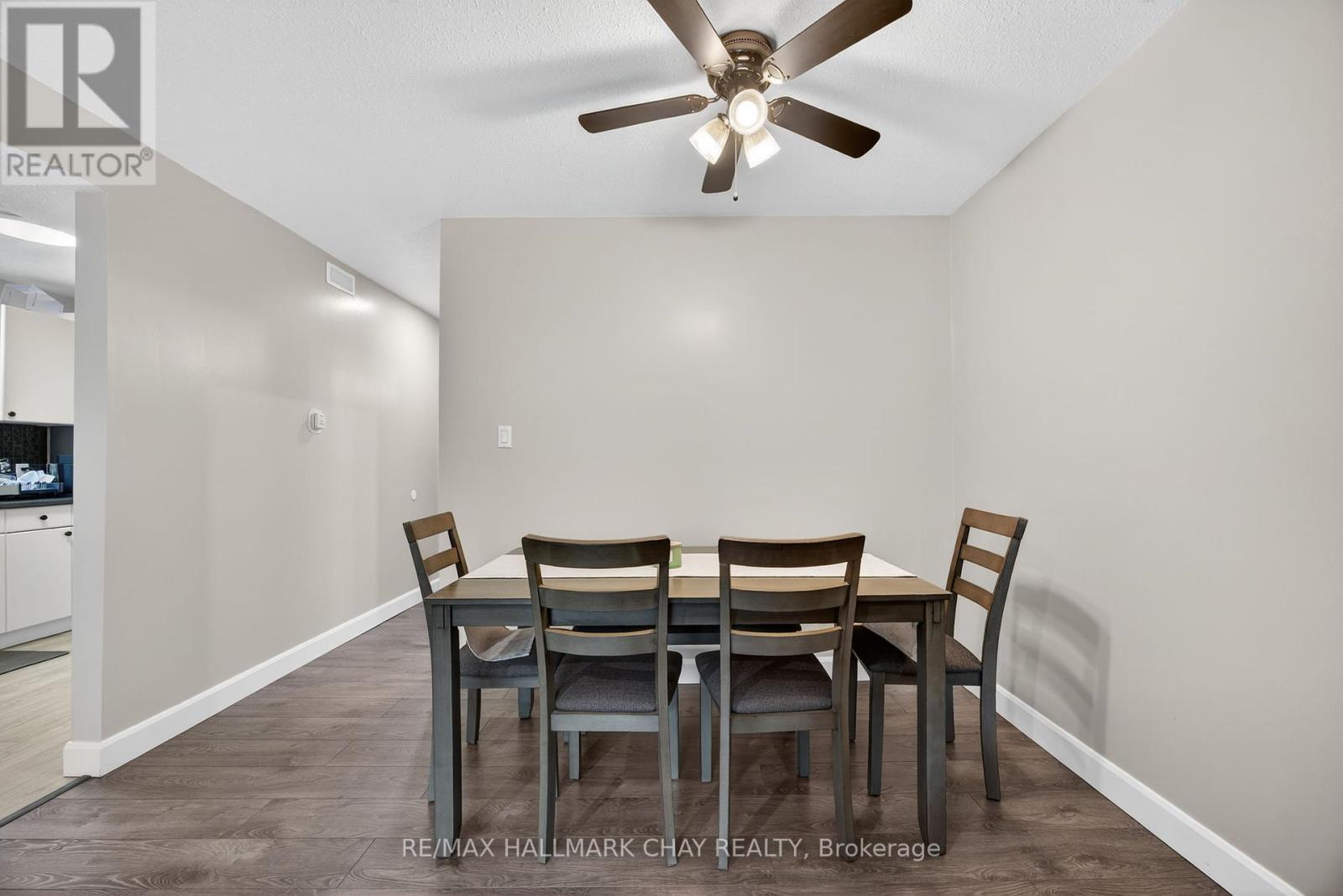 195 Louisa Street, Clearview, Ontario  L0M 1S0 - Photo 9 - S12329257