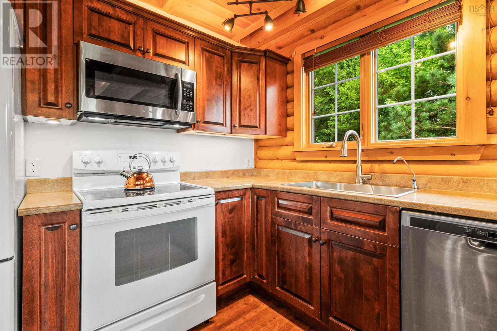 12895 Peggys Cove Road, Tantallon, Nova Scotia  B3Z 2K3 - Photo 11 - 202515316