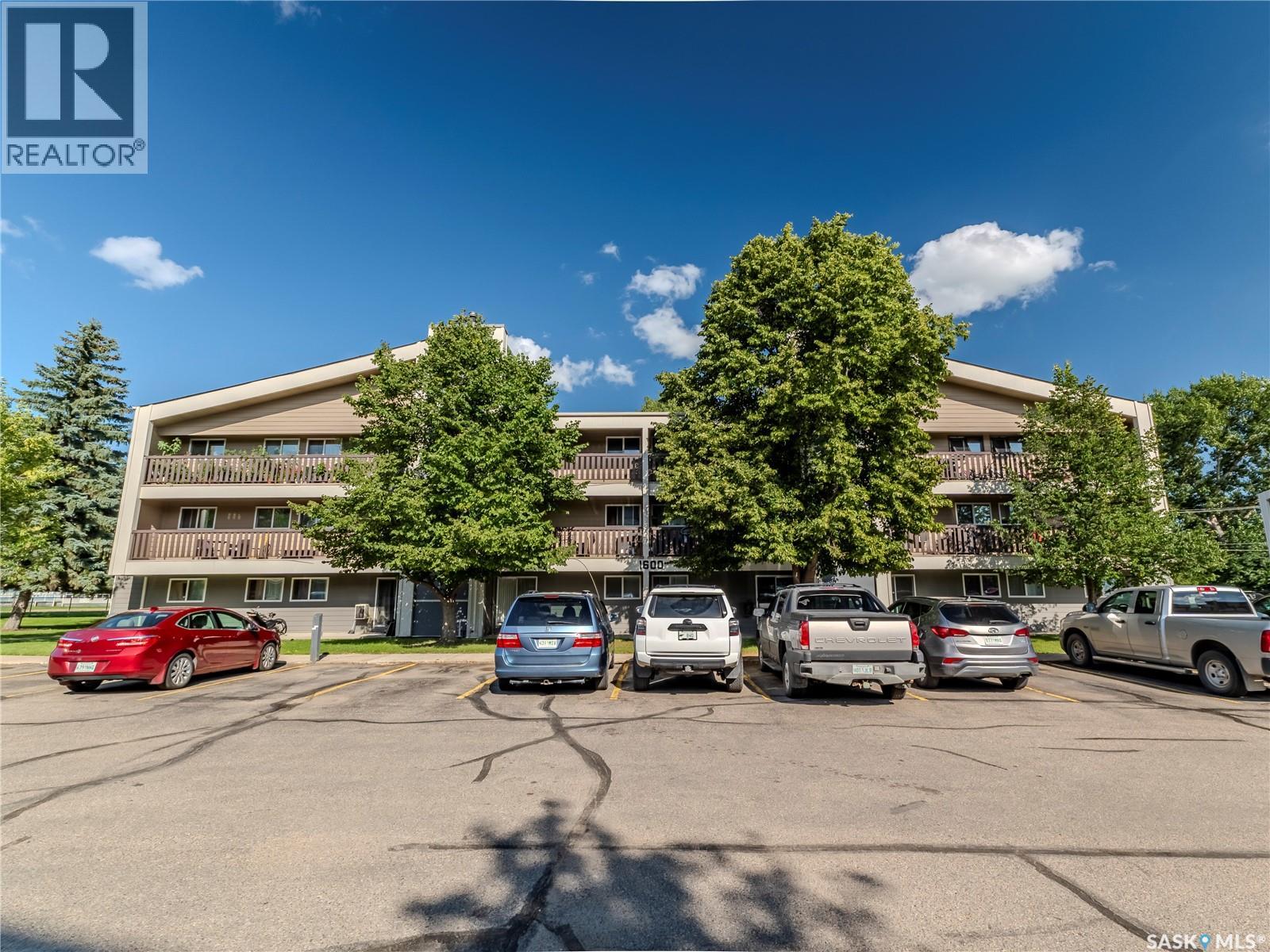 Property at 1637 425 115th STREET E image 1