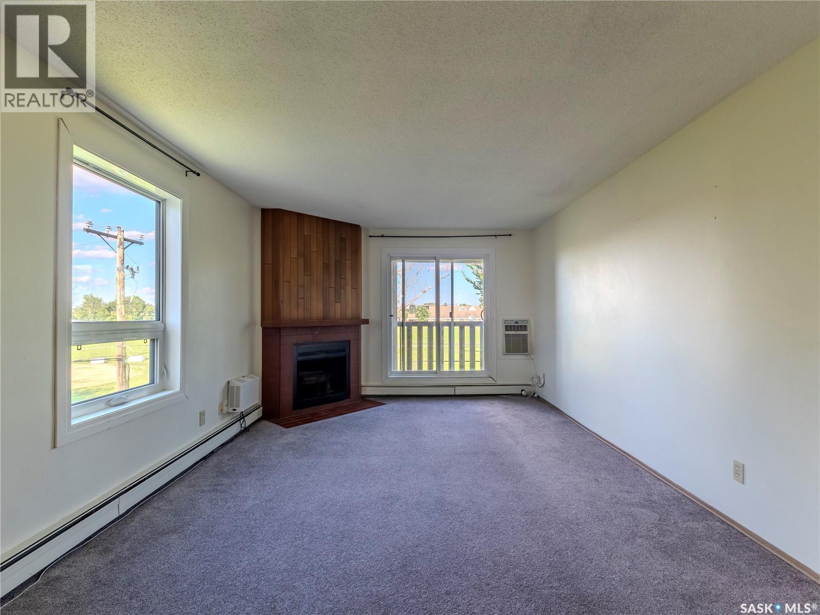 Property at 1637 425 115th STREET E image 4