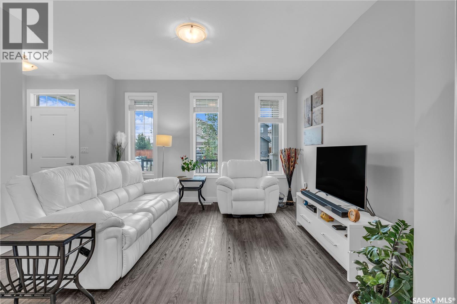 219 Newton Link, Saskatoon, Saskatchewan  S7V 0N6 - Photo 7 - SK014648