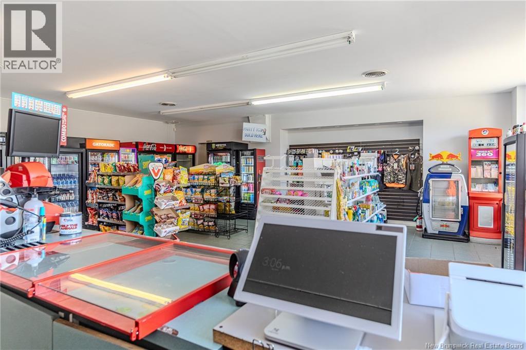 1506 Loch Lomond Road, Saint John, New Brunswick  E2J 1Z7 - Photo 14 - NB117987