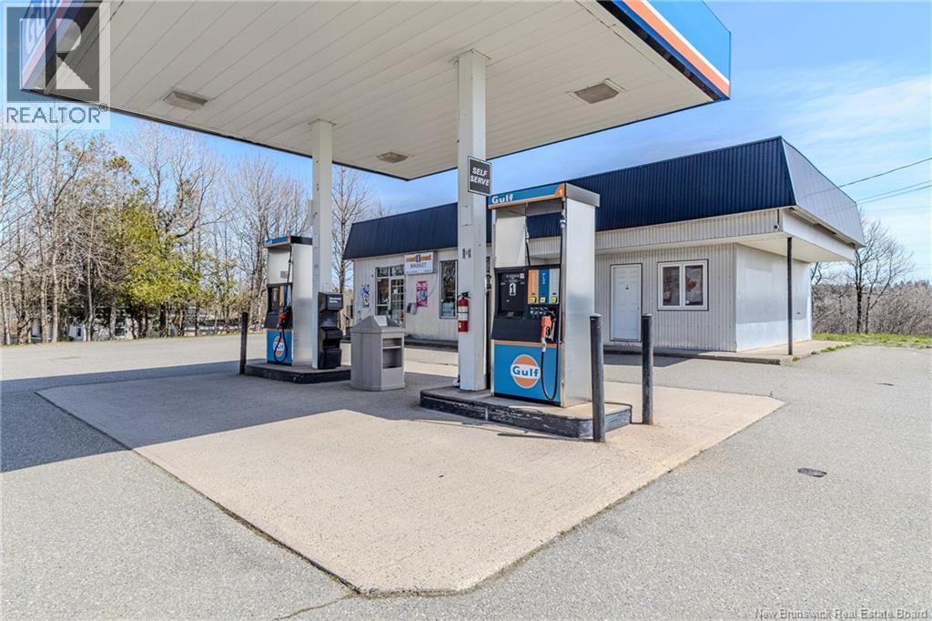 1506 Loch Lomond Road, Saint John, New Brunswick  E2J 1Z7 - Photo 6 - NB117987