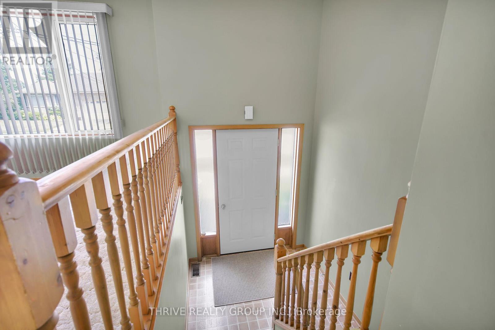 274 Station Street, North Middlesex, Ontario  N0M 2K0 - Photo 11 - X12329296