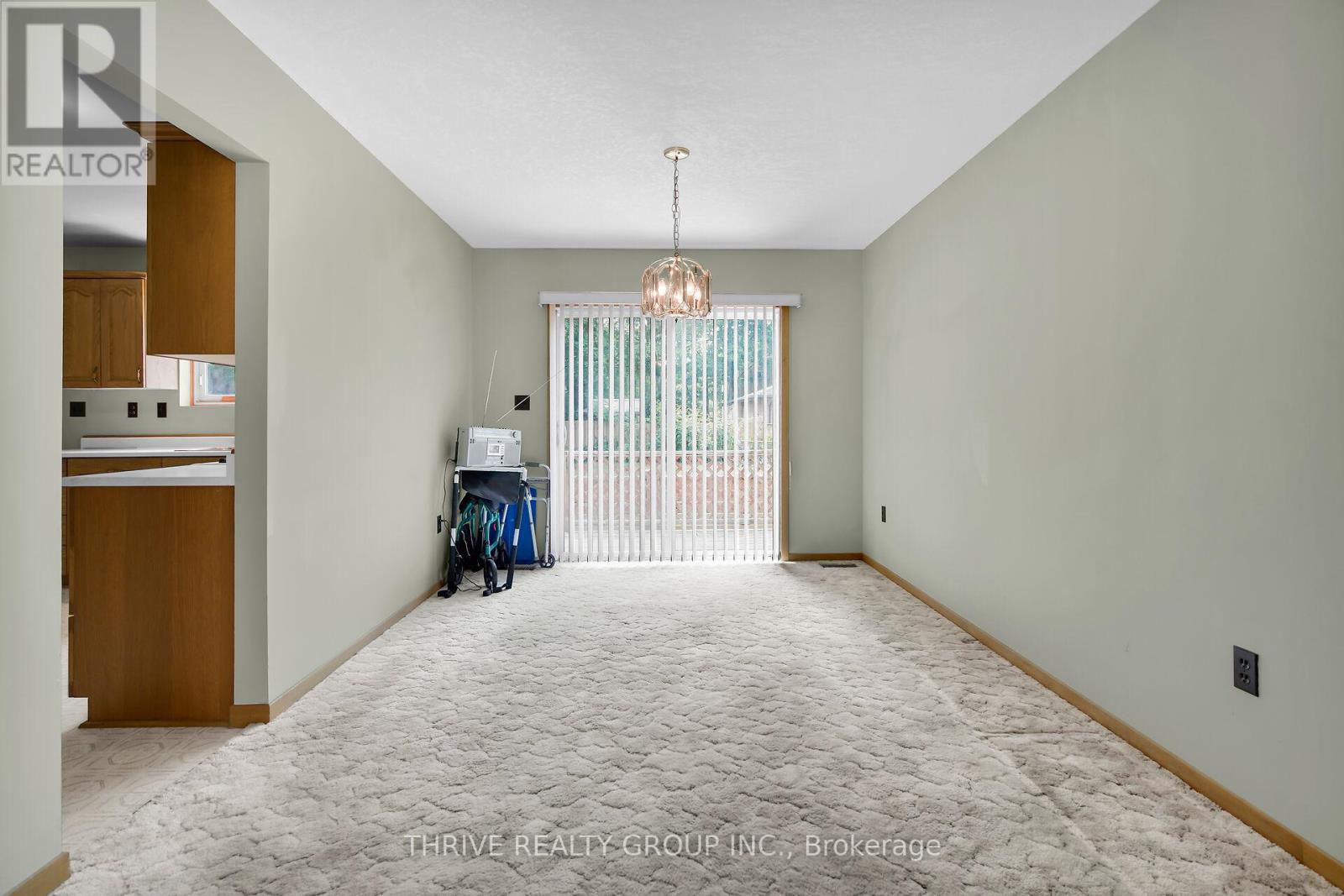 274 Station Street, North Middlesex, Ontario  N0M 2K0 - Photo 15 - X12329296