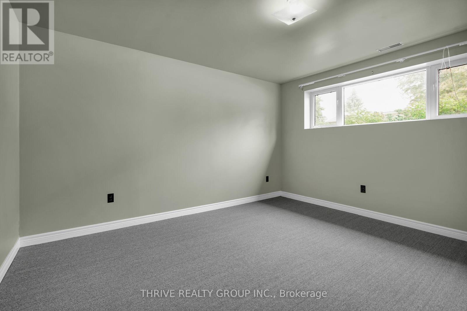 274 Station Street, North Middlesex, Ontario  N0M 2K0 - Photo 27 - X12329296