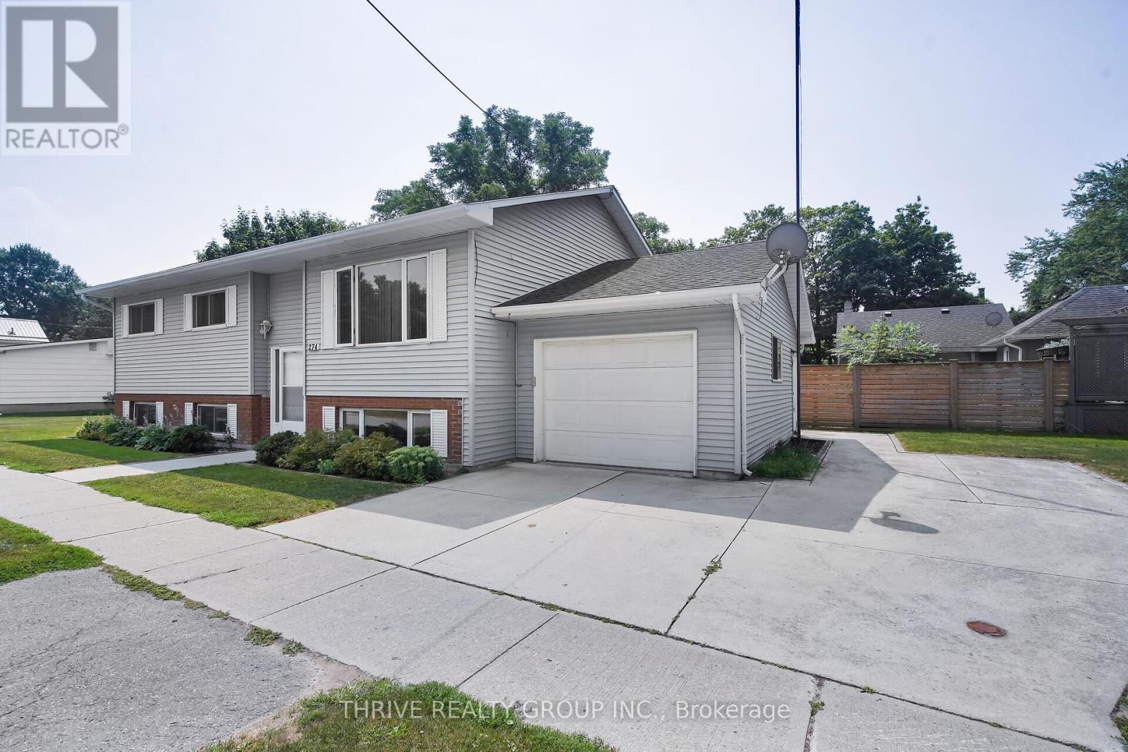 274 Station Street, North Middlesex, Ontario  N0M 2K0 - Photo 3 - X12329296