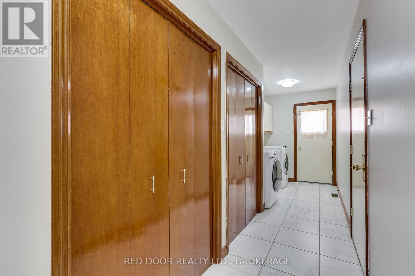 516 Jeffreybrook Drive, London North, Ontario  N5X 2S6 - Photo 16 - X12329304