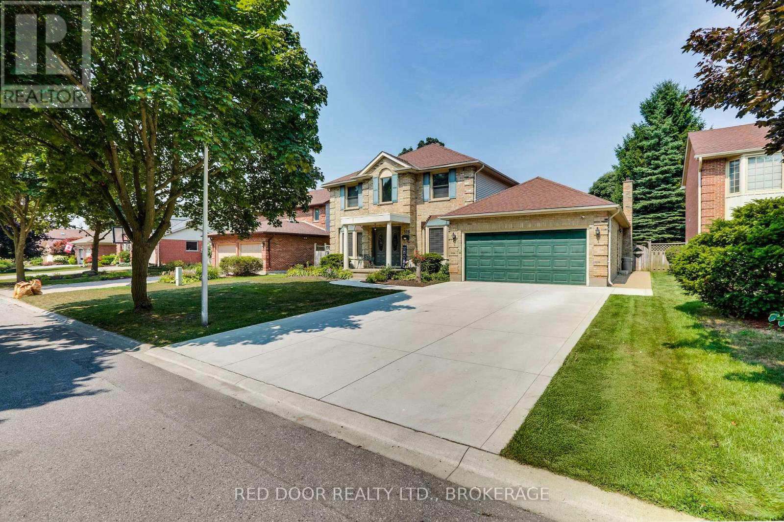 516 Jeffreybrook Drive, London North, Ontario  N5X 2S6 - Photo 2 - X12329304