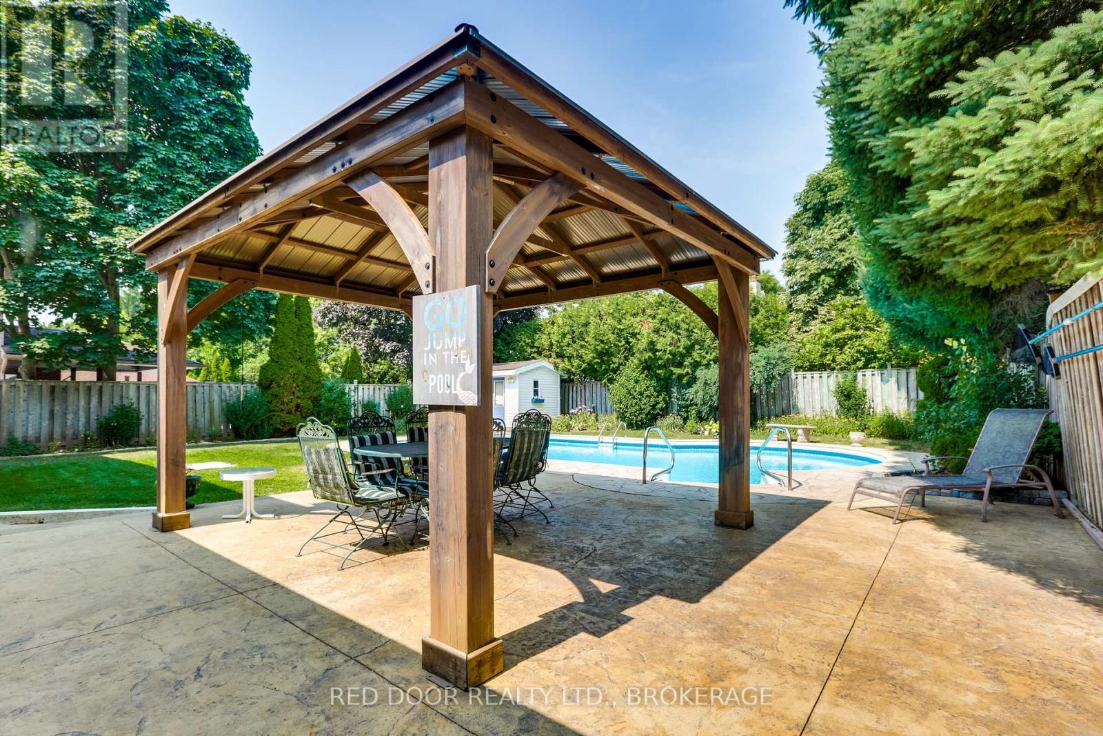 516 Jeffreybrook Drive, London North, Ontario  N5X 2S6 - Photo 41 - X12329304
