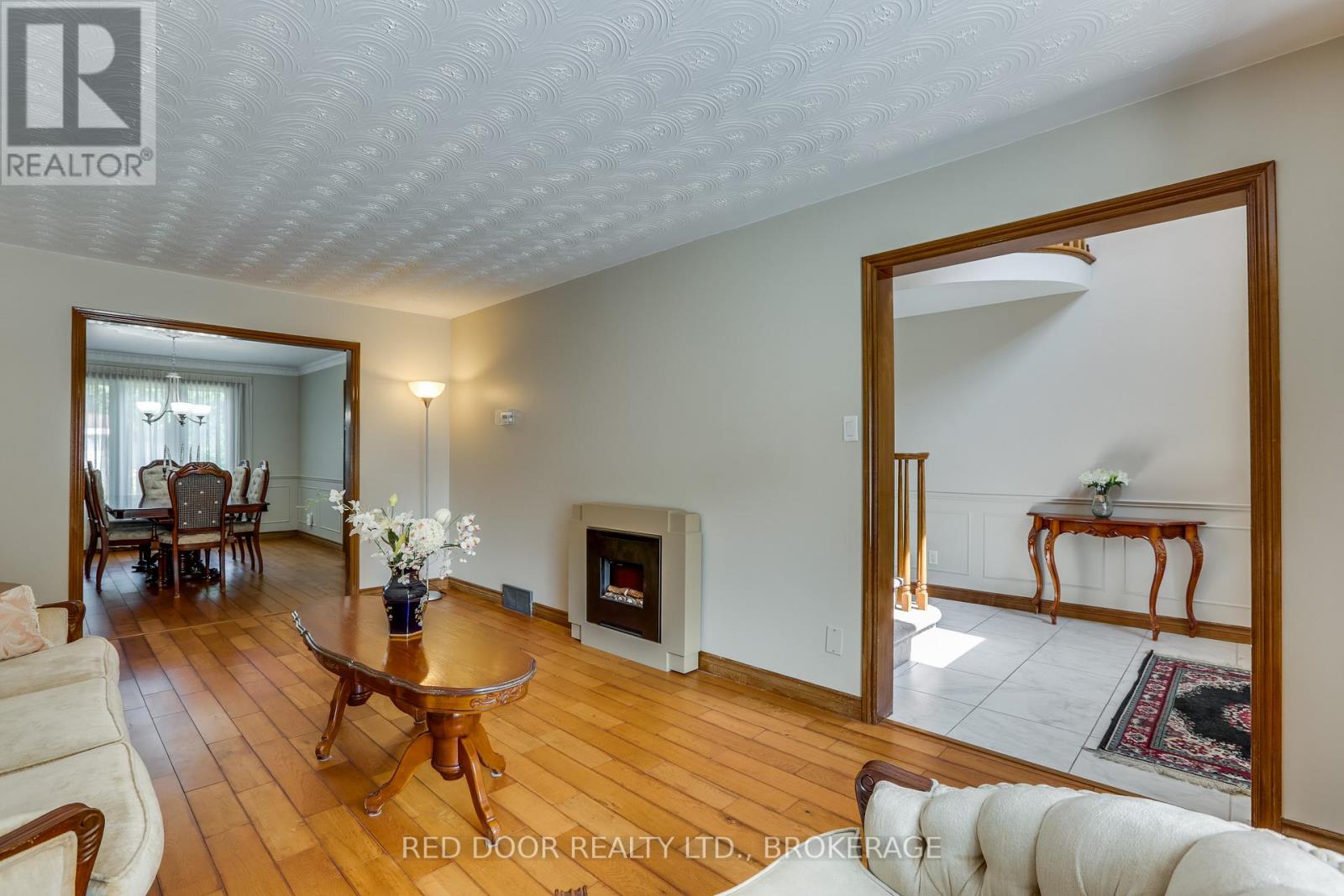 516 Jeffreybrook Drive, London North, Ontario  N5X 2S6 - Photo 6 - X12329304