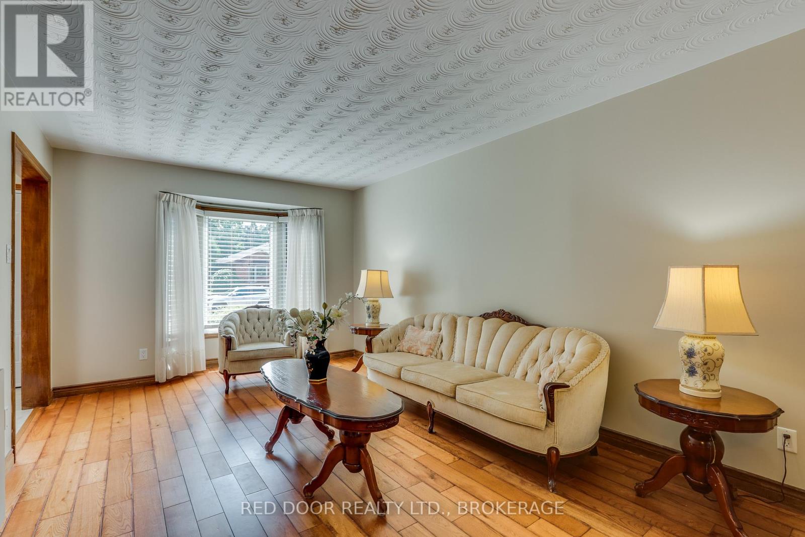 516 Jeffreybrook Drive, London North, Ontario  N5X 2S6 - Photo 7 - X12329304
