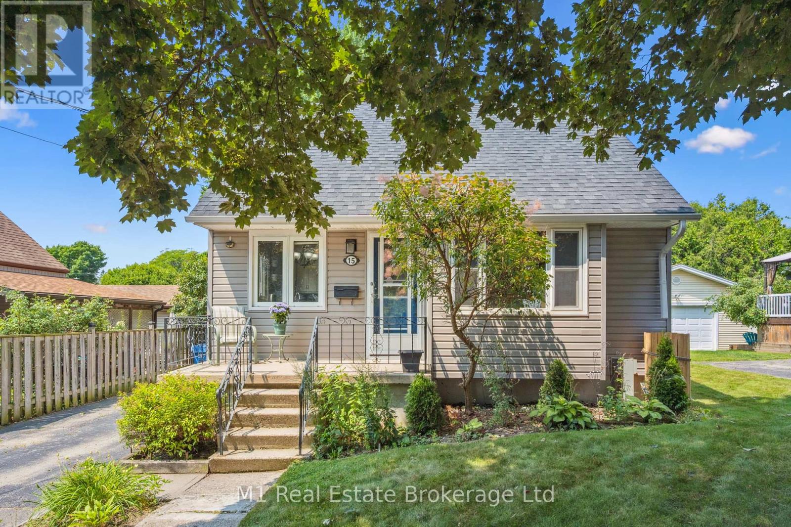 15 Gowdy Avenue, Guelph, Ontario  N1H 2K6 - Photo 1 - X12329306