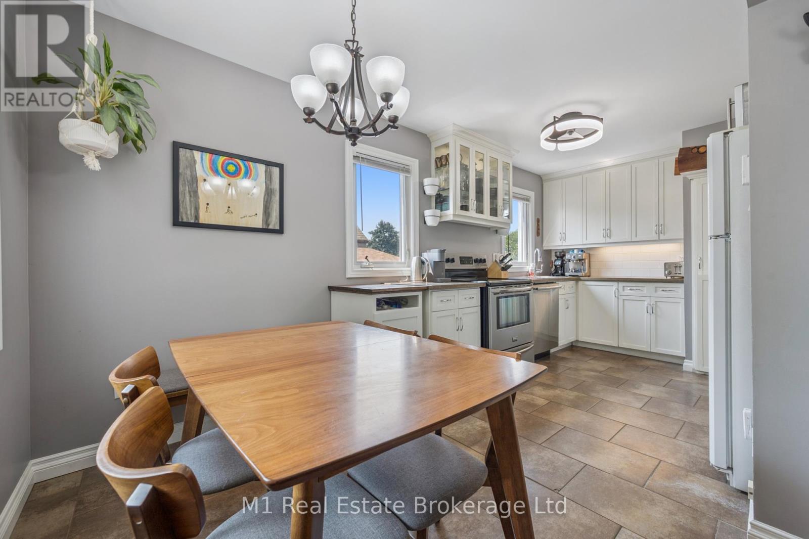 15 Gowdy Avenue, Guelph, Ontario  N1H 2K6 - Photo 13 - X12329306