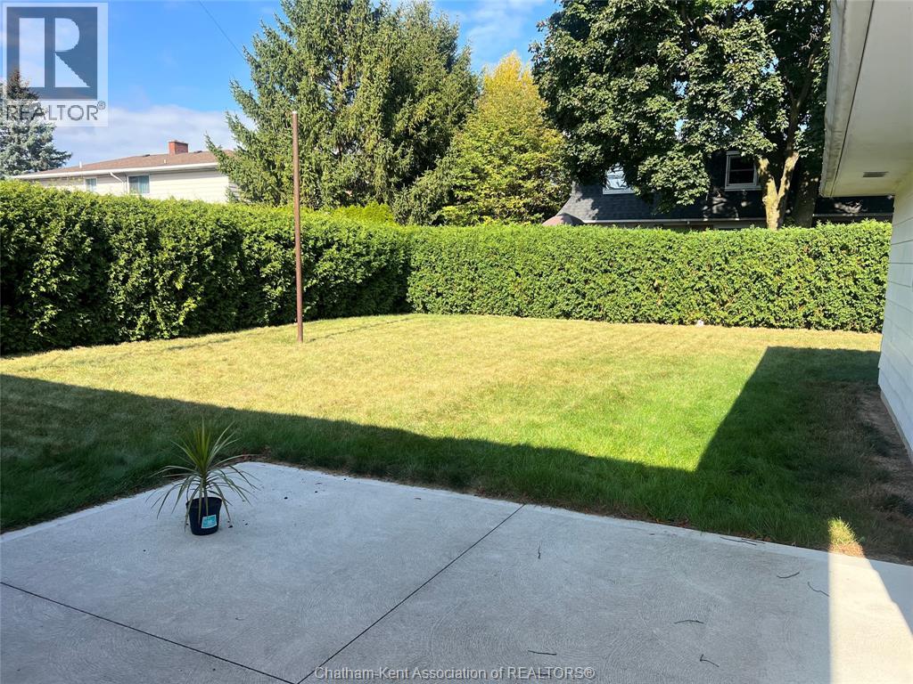 61 Semenyn Avenue, Chatham, Ontario  N7L 3R7 - Photo 7 - 25019995