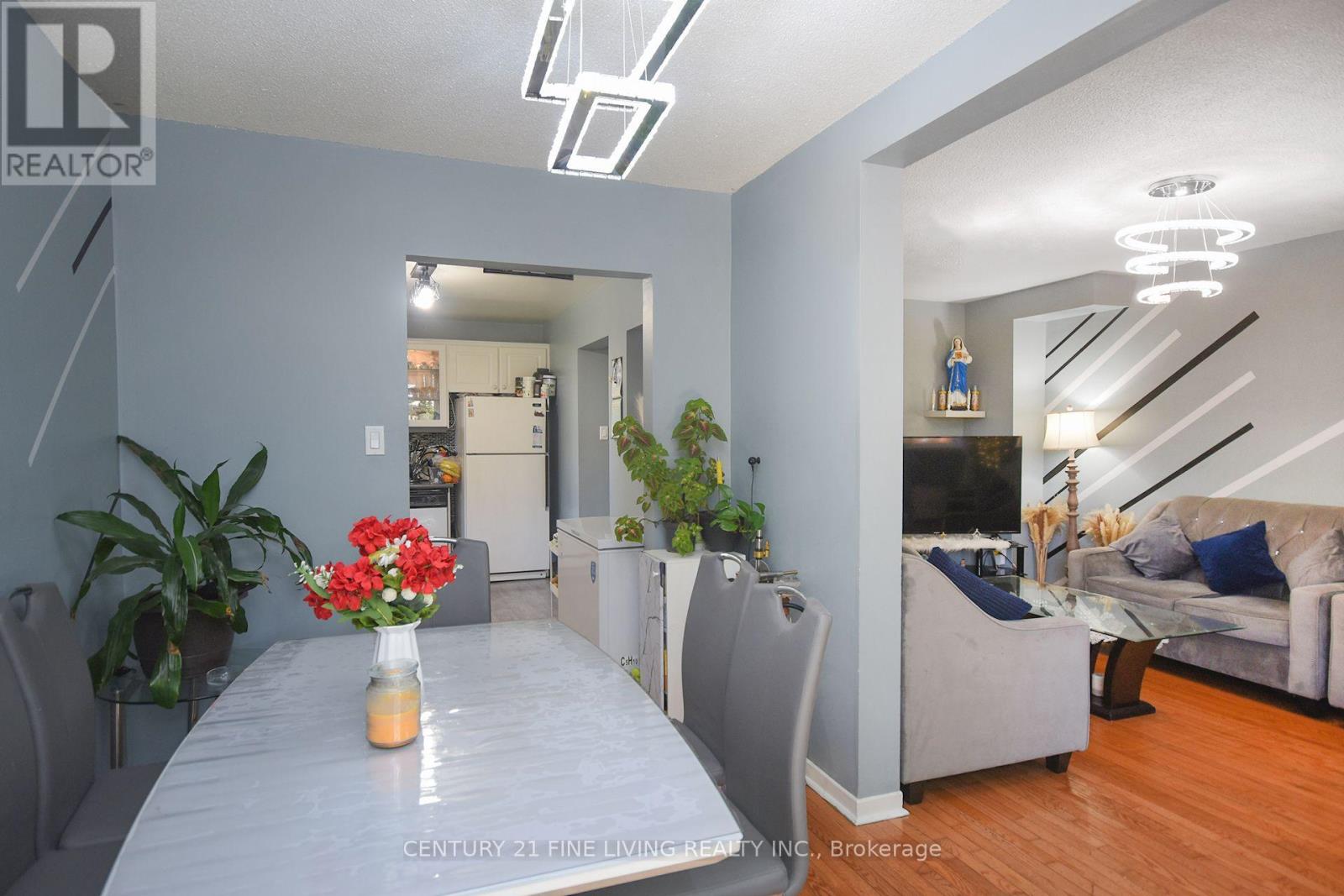 Property at 34 - 2700 BATTLEFORD ROAD image 5