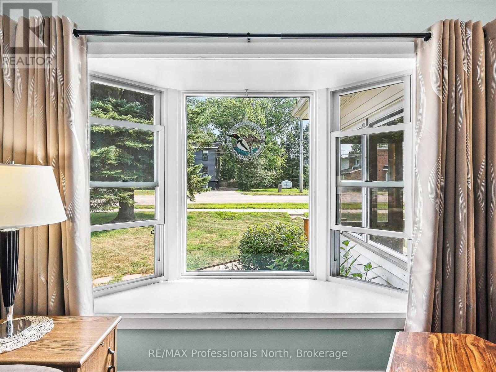 154 Wellington Street, Bracebridge, Ontario  P1L 1C4 - Photo 12 - X12329337
