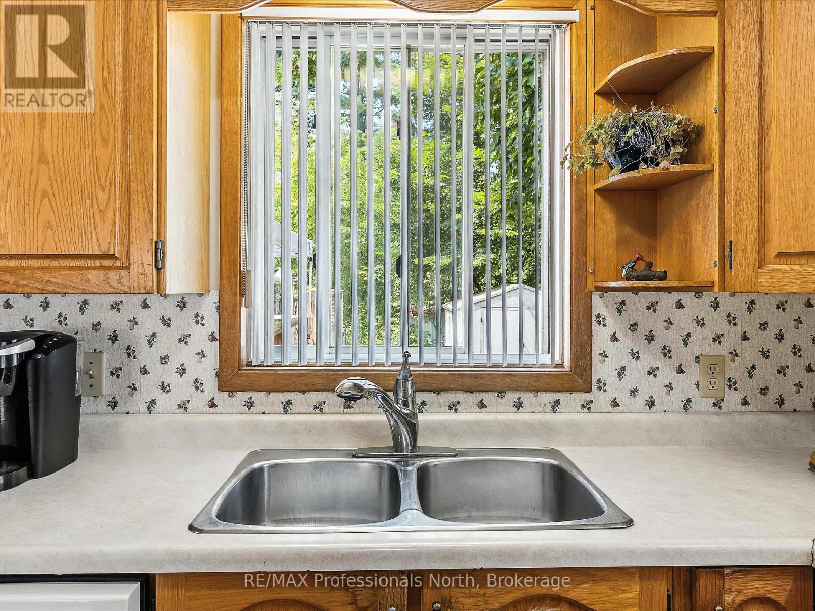 154 Wellington Street, Bracebridge, Ontario  P1L 1C4 - Photo 15 - X12329337