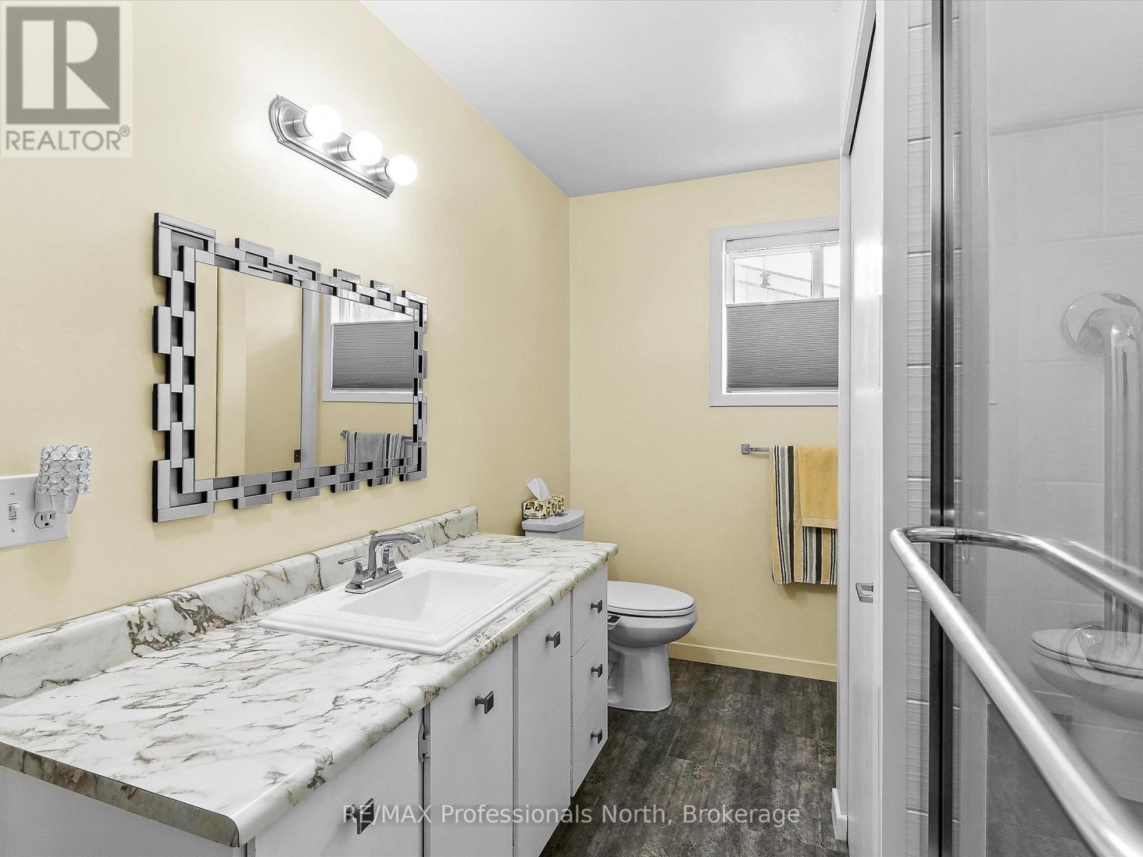 154 Wellington Street, Bracebridge, Ontario  P1L 1C4 - Photo 26 - X12329337