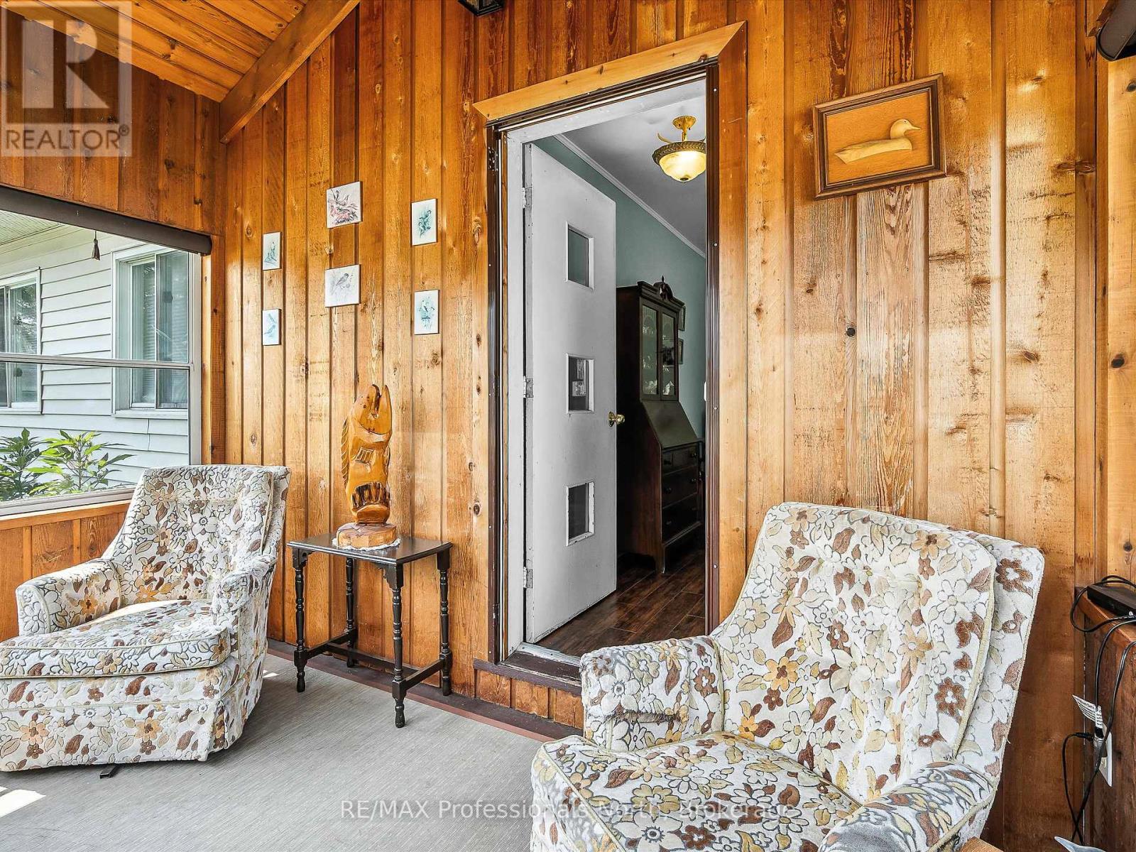 154 Wellington Street, Bracebridge, Ontario  P1L 1C4 - Photo 6 - X12329337