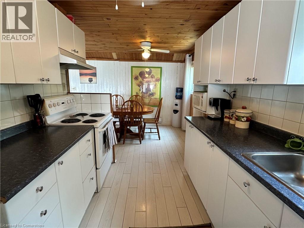 2110 Lakeshore Road, Dunnville, Ontario  N1A 2W8 - Photo 17 - 40757599