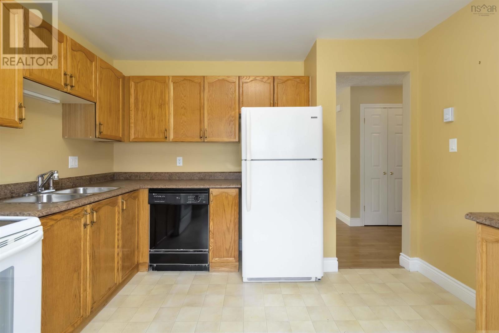 13 Collins Grove, Dartmouth, Nova Scotia  B2W 4G3 - Photo 11 - 202518421