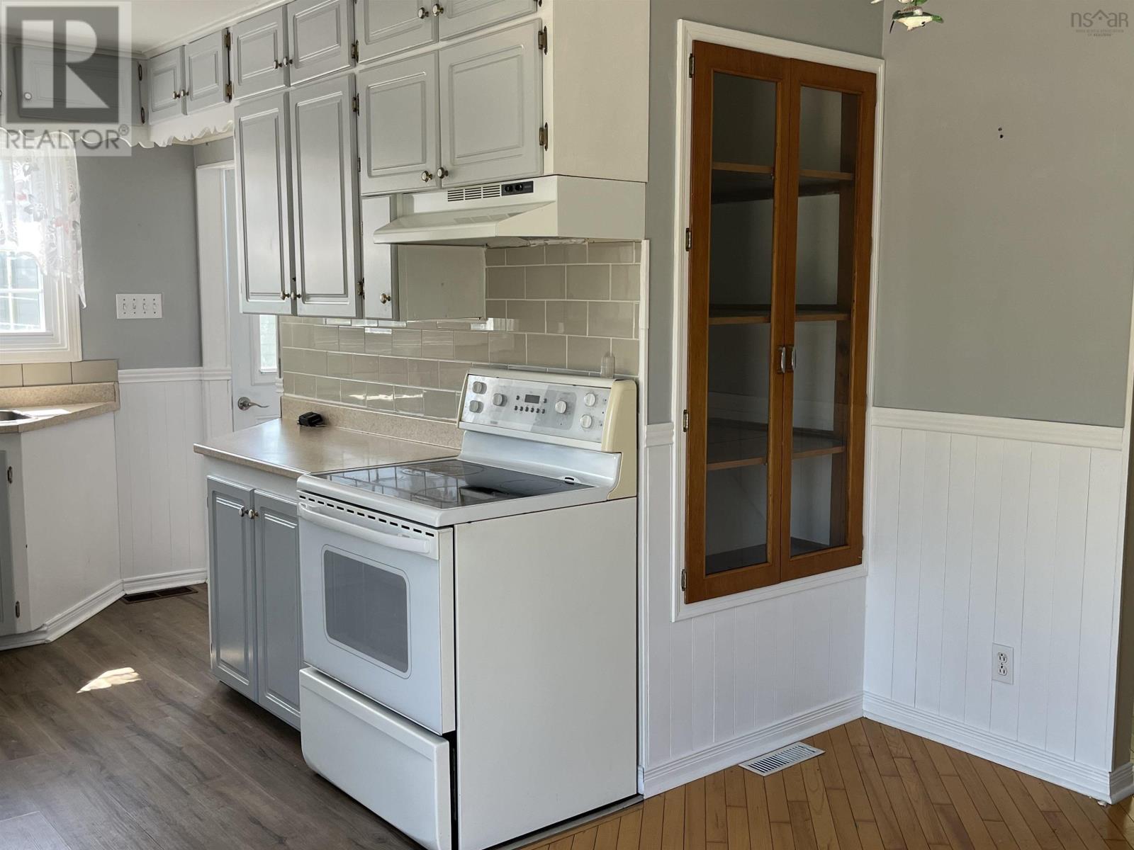 327 Lower Truro Road, Truro, Nova Scotia  B2N 1B2 - Photo 8 - 202518928