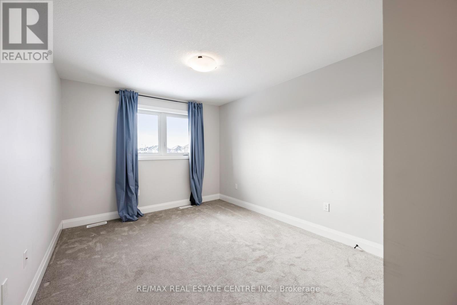 3 Grundy Crescent, East Luther Grand Valley, Ontario  L9W 7S7 - Photo 41 - X12329325